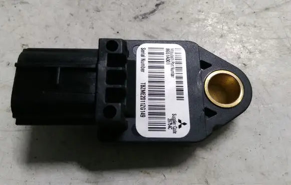 Citroen C-Crosser Airbag deployment crash/impact sensor 8651A001