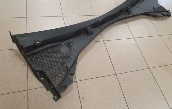 Wiper trim