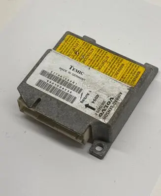 Volvo S40, V40 Airbag control unit/module 30613470 E7T9A15ASN1 990150823E