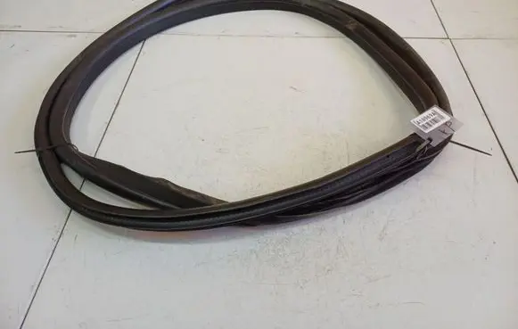 Ford Galaxy Rubber seal front coupe door 