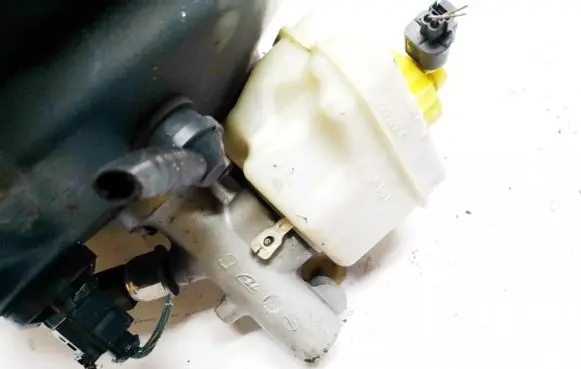 Volkswagen Touareg I Master brake cylinder 03350884921 03.3508-8492.1