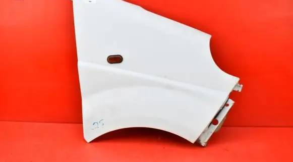 Opel Vivaro Fender