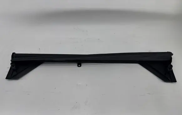 Jaguar XE Air flow deflector