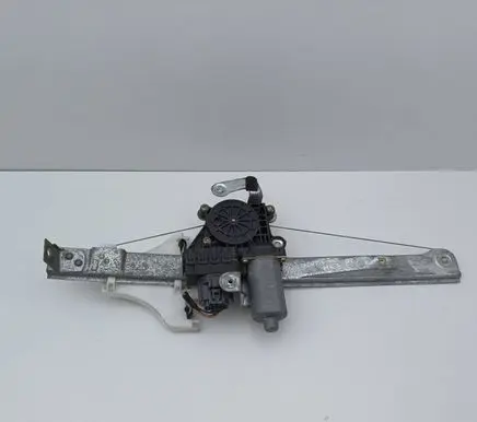 Ford Mondeo Mk III Rear door window regulator with motor 0130821772