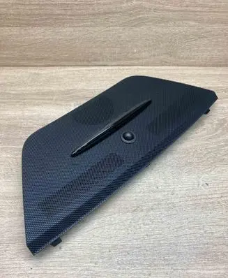 Mercedes-Benz C W204 Dash center speaker trim cover A204680 A1725420023