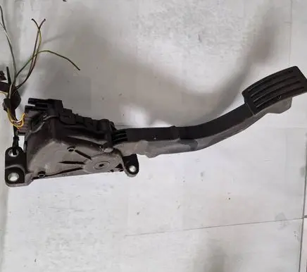 Ford Focus C-MAX Accelerator throttle pedal 3M519F836BE 6PV00864112