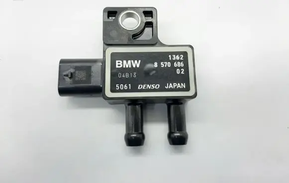 BMW 4 F32 F33 Exhaust gas pressure sensor 8570686