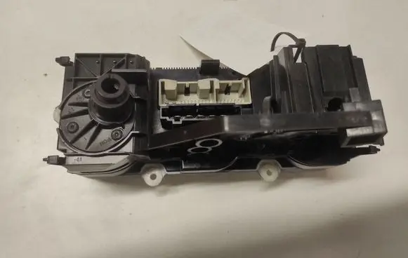 Volkswagen Golf Plus Climate control unit