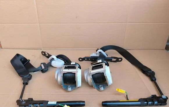 Fiat 500X Front seatbelt 07356315980 07356315960