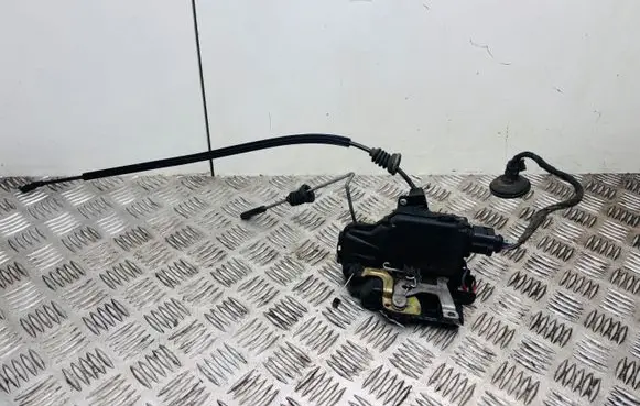 Volkswagen Golf IV Front door lock PA66GF30