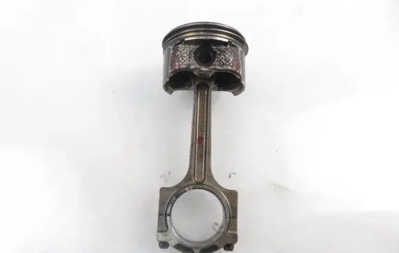 Mazda 3 I Piston with connecting rod
