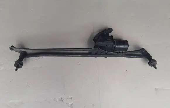Renault Master II Front wiper linkage and motor