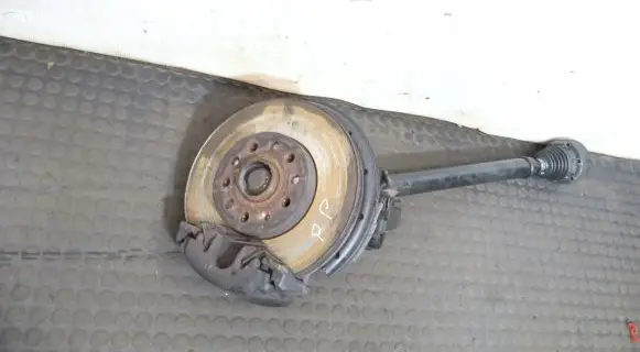 Front wheel hub spindle knuckle
