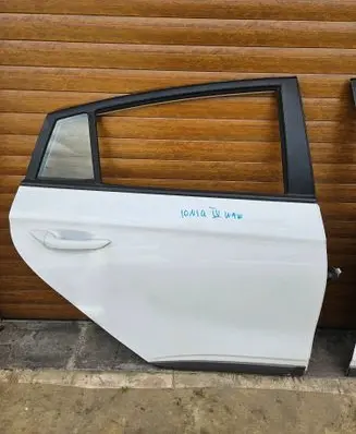 Hyundai Ioniq Rear door