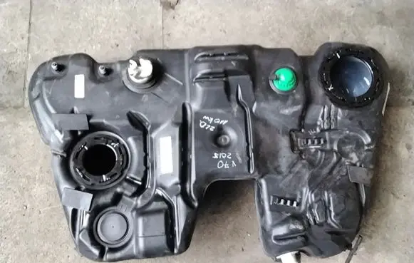 Volvo V70 Fuel tank 31432094