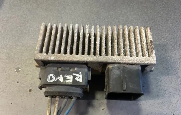 Renault Kangoo I Glow plug pre-heat relay 8200558438A RCS812