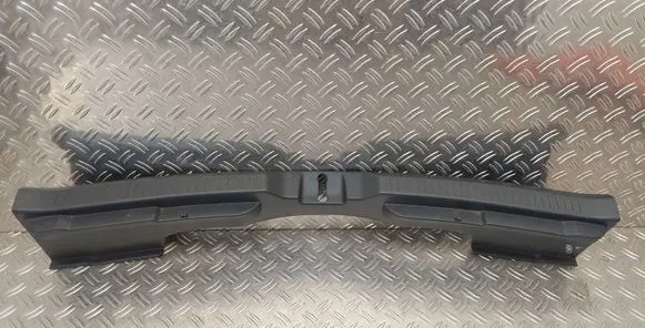 Toyota Verso Trunk/boot sill cover protection 647160F020