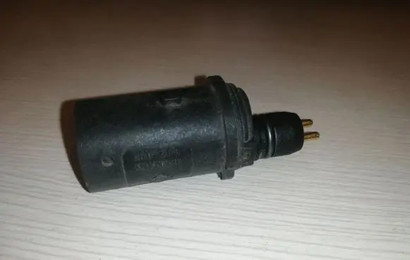 BMW 5 E39 Parking PDC sensor 8352137