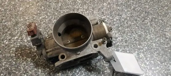 Volvo S40, V40 Throttle valve