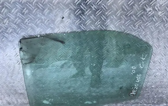 Rear door window glass