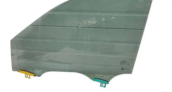 Jeep Grand Cherokee WL Front door window glass four-door 68378777AA