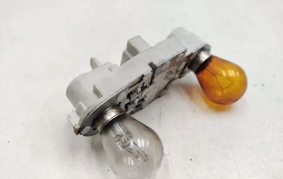 Ford Mondeo MK IV Tail light bulb cover holder 7S7113N004A