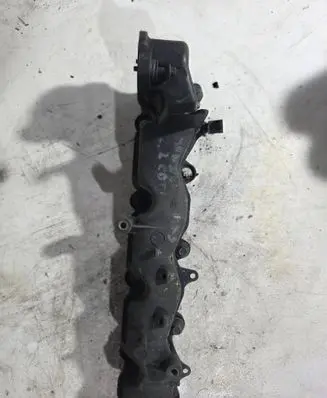 Ford Mondeo Mk III Intake manifold 2S709424