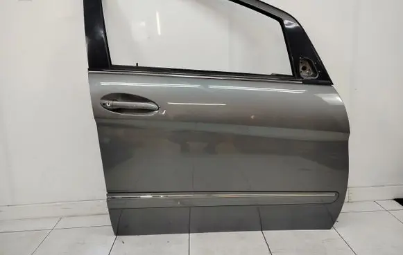 Mercedes-Benz B W245 Front door 42R36