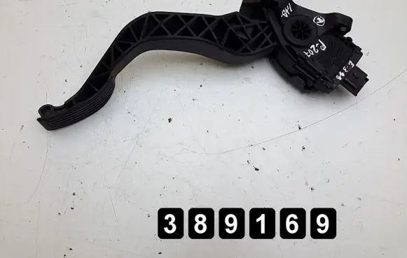 Peugeot 207 Accelerator throttle pedal 968143438000