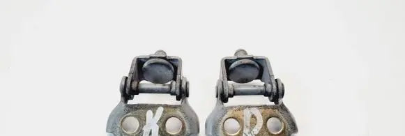 Mazda 3 I Tailgate/trunk/boot hinge