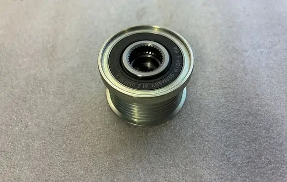 BMW X5 E70 Alternator pulley 12317560678 7560678