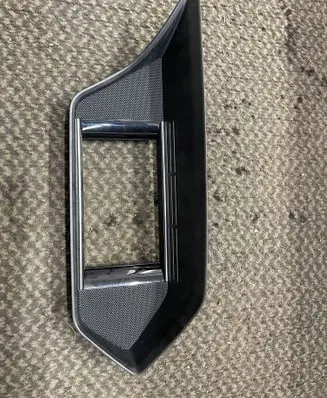 Mercedes-Benz E W212 Radio/GPS head unit trim A2126801236