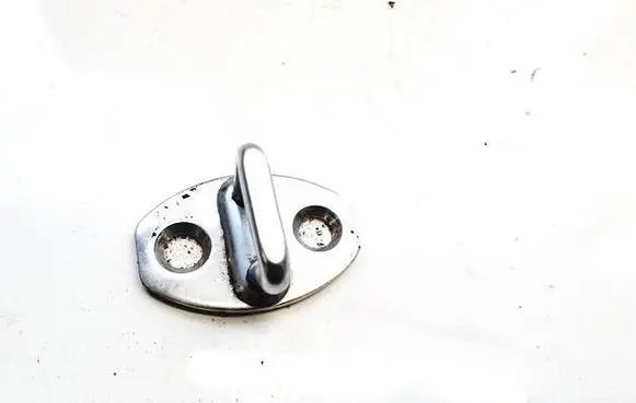 Volkswagen Golf V Rear door lock loop/hook striker 3b0837033ag