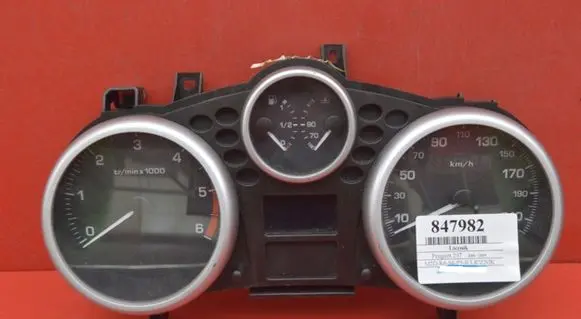 Mercedes-Benz E C207 W207 Speedometer (instrument cluster) 9662904680