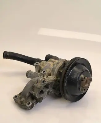 Volkswagen Golf III Water pump 056121013E 026121063N 068121033A