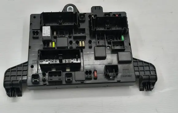 Opel Zafira C Fuse box set 13368651