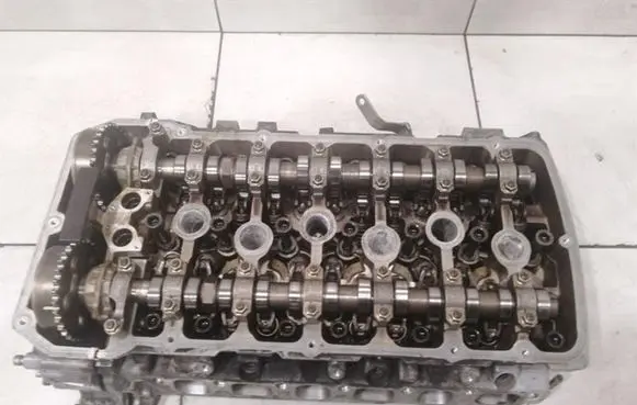 Bentley Flying Spur Engine head BEB