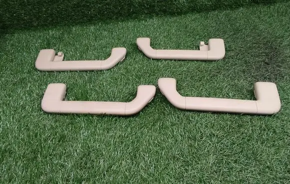 Volkswagen Touareg I A set of handles for the ceiling 7L0857608A