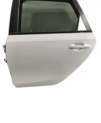 KIA Ceed Rear door