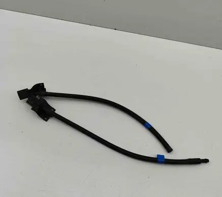 Windshield washer spray nozzle