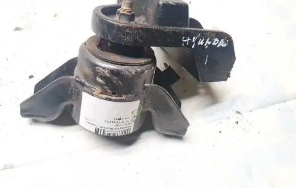 Hyundai i10 Engine mount bracket