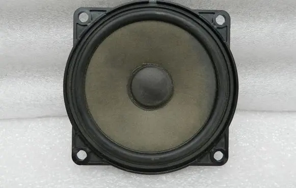 Volkswagen Golf V Front door speaker 1K0035411