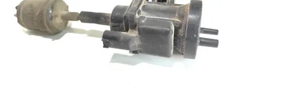 Mercedes-Benz A W168 Turbo solenoid valve 4715396