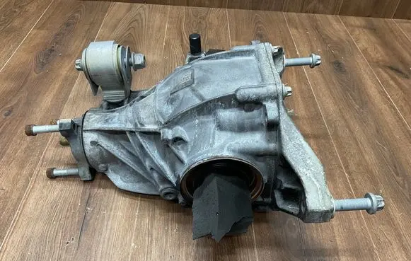 Mercedes-Benz E W213 Rear differential A2133510005 A2133510008
