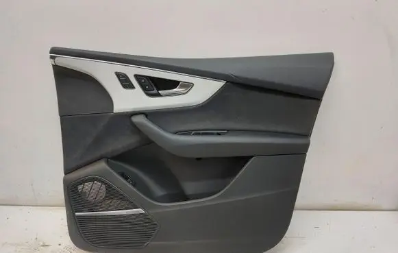 Audi Q7 4M Front door card panel trim