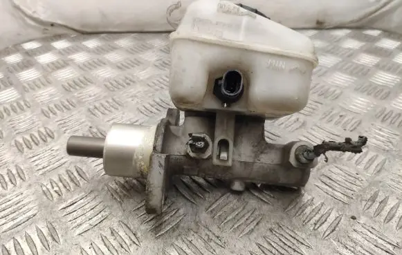 Opel Zafira A Master brake cylinder 5571