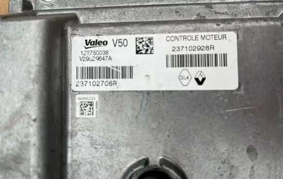 Renault Captur Engine control unit/module ECU 237102706R 122750038 V29029647A