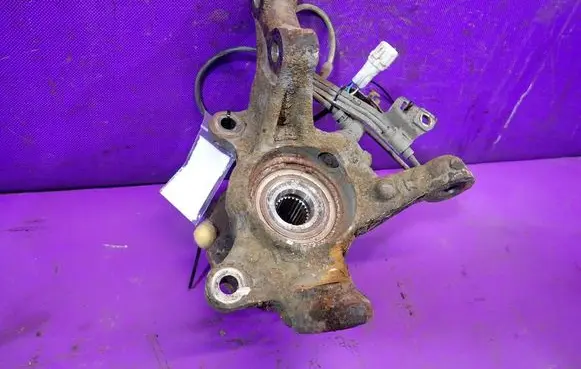 Toyota Corolla E120 E130 Front wheel hub spindle knuckle