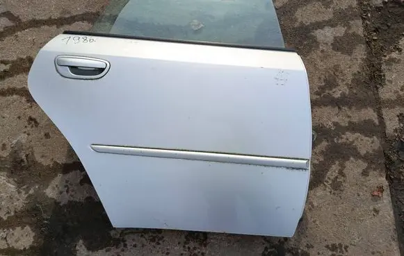 Rear door