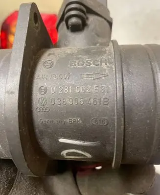 Seat Ibiza III (6L) Mass air flow meter 038906461B 0281002531